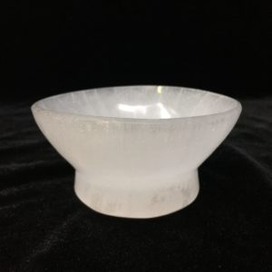Selenite Bowl w/ Base 10cm